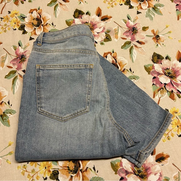 ASOS Denim - ASOS High Rise Mom Jeans Size 28